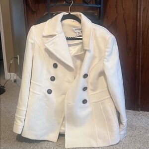 Elegant Women's Cream Peacoat